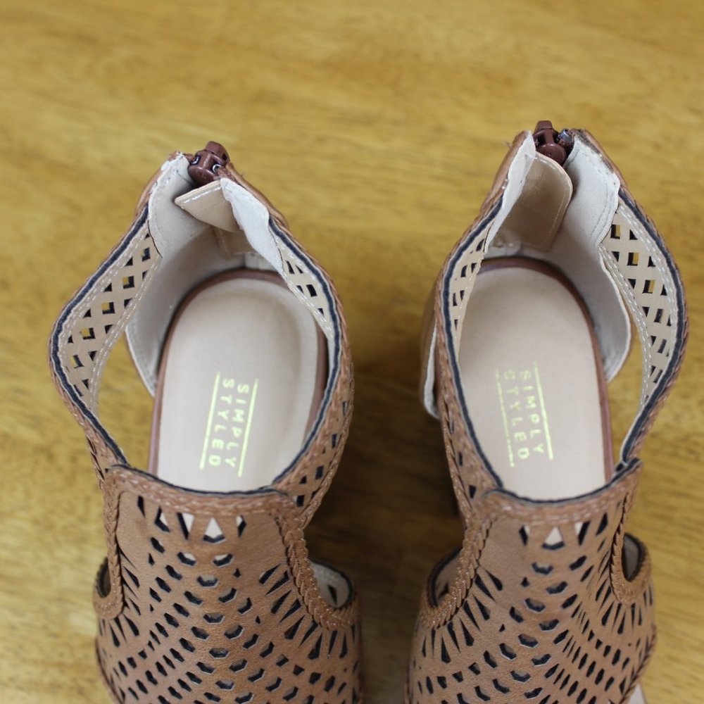 ✨ Closet Refresh - Simply Styled “Shelby” Open Toe Booties - Picture 6 of 8
